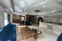 Hotel Singh Continental Hotels near متحف غاندي الوطني