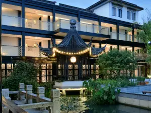Top 10 Cultural Hotels in Tongli Ancient Town