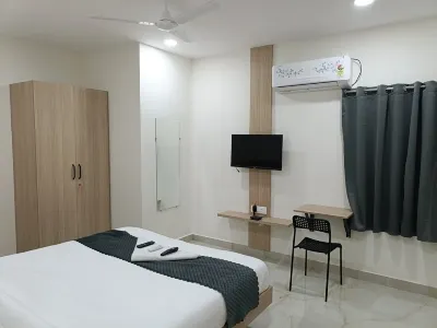Hotel Saffron Groves
