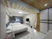 Manyi Homestay (Xinxiang Baolong Plaza)