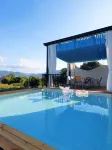 Yunmanli Garden Hot Sping  Resort  Homestay - Kolam Infiniti