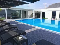Banshan  Hot Spring Hotel (Luoyang Longmen High-Speed Railway Station Branch) - Rooftop Pools