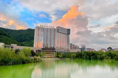 Gloria Grand Hotel Jishou Hotels near Hujiatang Ancient Village