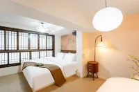尋見·春日裡丨TheBeautyofTheEast設計民宿（易縣惠友萬悅城店）