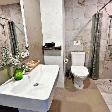 The Sixteenth Naiyang Beach Hotel - Free Schedule Airport Shuttle Отели рядом с достопримечательностью «Пляж Май Кхао»