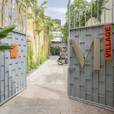 Express by M Village Ly Chinh Thang, a brand of Modern  Village Lifestyle Отели рядом с достопримечательностью «Институт Пастера»