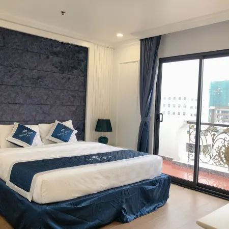 Senior Hotel 2 Отели в г. Кан То