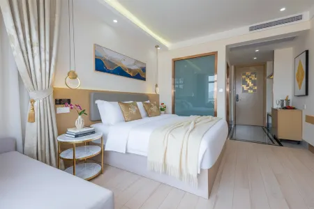 Lisilai Hotel (HSBC Plaza)