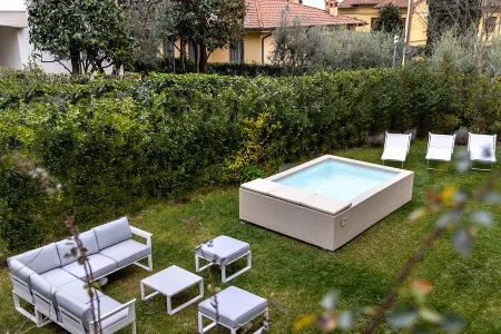 Great house with pool and gym near Florence. Prato