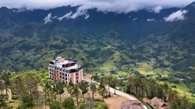 DeLaMont Sapa Hotel - Hill Serenity Retreat Hotels in 