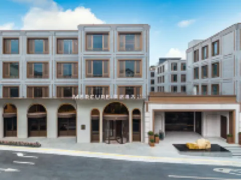 Mercure Hangzhou West Lake Yuquan Hotels near Zhejiang University