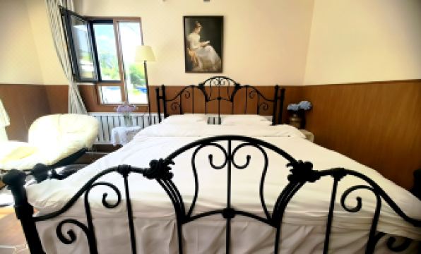 Hailin Xiaohui Hotel