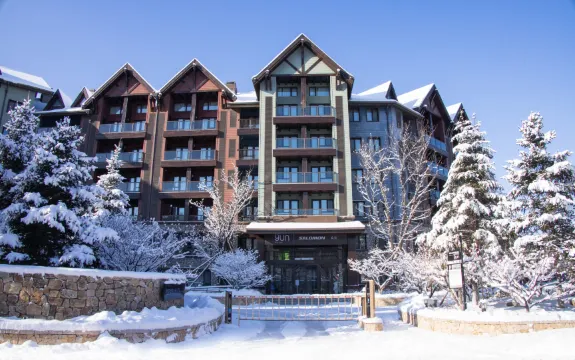 吉林松花湖瞻雲SALOMONホテル