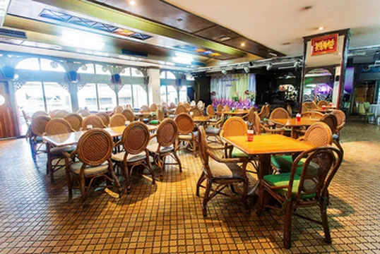 รูปภาพของโรงแรมไพลิน