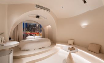Moon· Guang Jiangjing Guest House (Jiefangbei Hongyadong Branch)