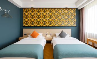Qujing Mong Kok Time Hotel (Qilin South Road)