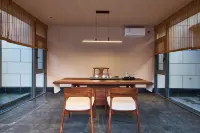 Floral Lux Hotel • Linhai Song Yun Ancient City Hotel