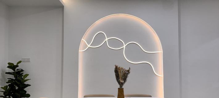 Modern minimalist cream-colored themed Parit Raja Hotel di Batu Pahat