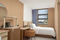 Joya E-sports Hotel - parking