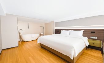 Mandoran Plus Intelligent Hotel (Jiangmen Hexing Square Branch)