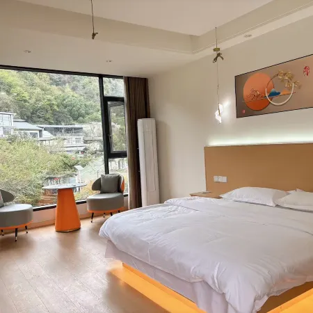 Mengding Mountain Lao Zhige Homestay