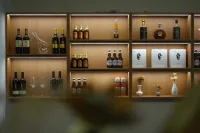 Weishan Island Guiyeji Homestay (Weishan Lake Tourist Area) - bar