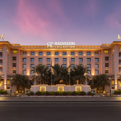 Radisson Collection Muscat, Hormuz Grand Hotels near The Wave Muscat