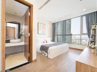 Central Park Luxury Apartment – Landmark Area Hotels near Landmark 81 Sky View Observatory