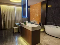 Yunlan Hotel (Zhaotong Ludian Zhuti Culture Park Branch)