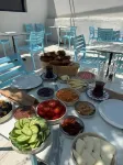 Ados Hotel - sarapan