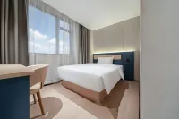 7 Days Premium Hotel (Lanzhou West High-Speed Railway Station Zhongtianjian Square Branch - Hot Tub