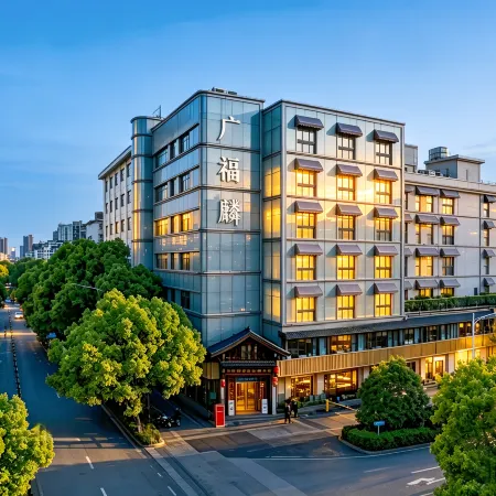 Art Deco Hotel