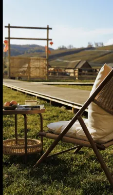 HalfSea 270 degree Snow Mountain View · Bonfire Evening Resort Homestay (Kanas Scenic Area Branch)