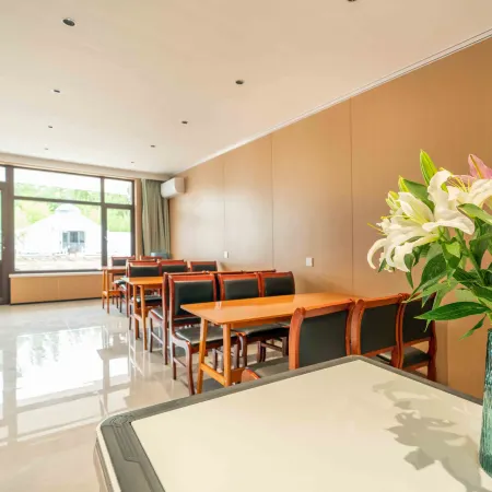 Linxi Linxi Town Chengbei Homestay (Linxi County Government)