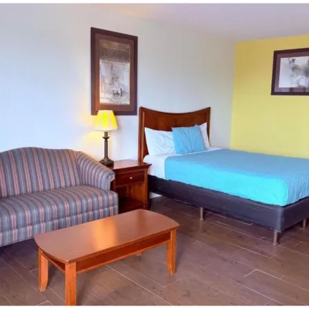 Champions Inn Del Rio TX Near US 90