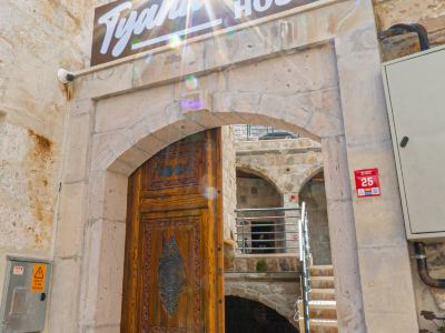 Tyana Cave House