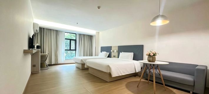 Yangting Hotel (Chishui Guifu Jinjie Branch) Hotel di Chishui