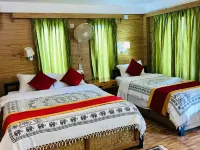 Hotel Riverside Hotels in Chitwan