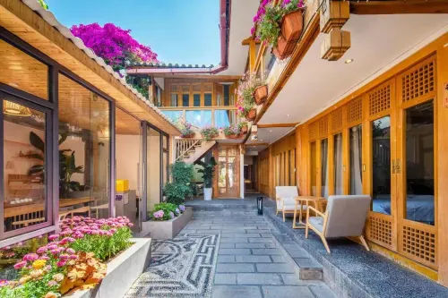 Sunrise_Zhaohui Senshi Secret Garden Courtyard - Afhentnings-/afleveringstjenester