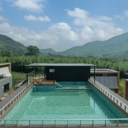 Xiangye Ersheng (Hangzhou Qingshan Village)