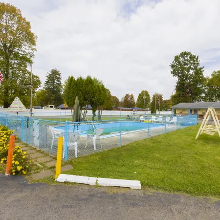 Parkside Motel by OYO Meadville Conneaut Lake
