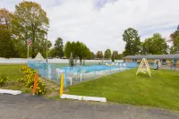 Parkside Motel by OYO Meadville Conneaut Lake - Pysäköinti