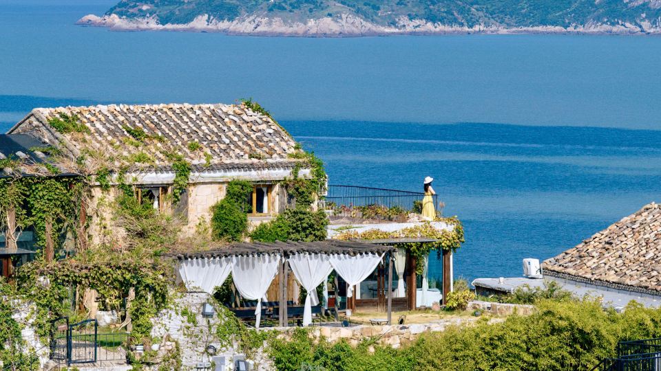YAOJIA XINGLUOHAIYE RESORT