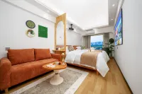 長晨Eternal Dawn·設計師民宿（大學城廣西財經學院店） - balcony