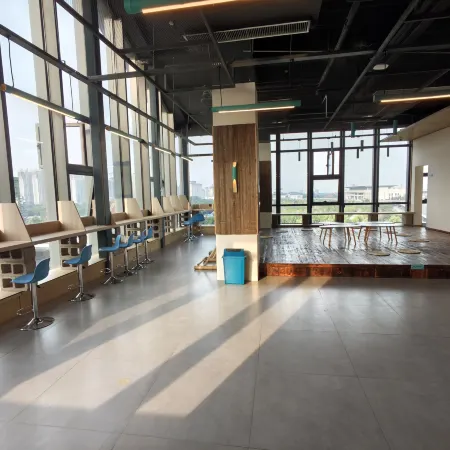 Lanzhandao Hostel (Luoyang Longmen Station Dahehui)