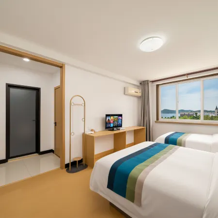 Xinghai Bay Resort Hotel (Huanhai Road Putaotan Seawater Bathing Beach)