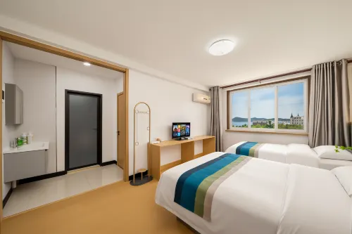 Xinghai Bay Resort Hotel (Huanhai Road Putaotan Seawater Bathing Beach) - Pet-friendly