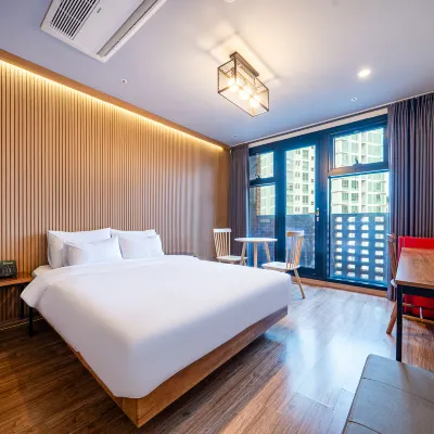 Benikea Hotel Cacao Hotel berhampiran Stesen Singil