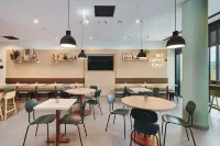 Premiere Classe Warsaw Airport - Bãi đậu xe