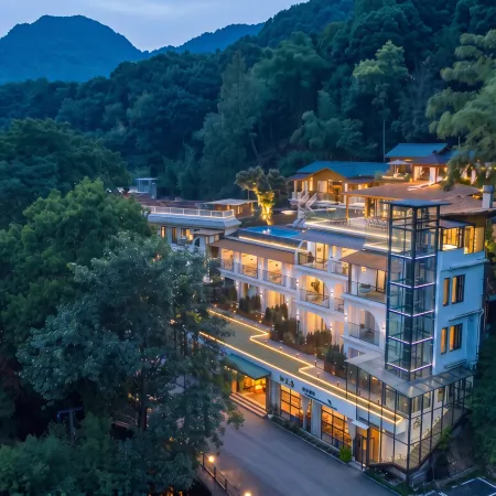 Shixingji Xiangu · Cloud Pool & Private Hot Spring (Qingcheng Mountain)